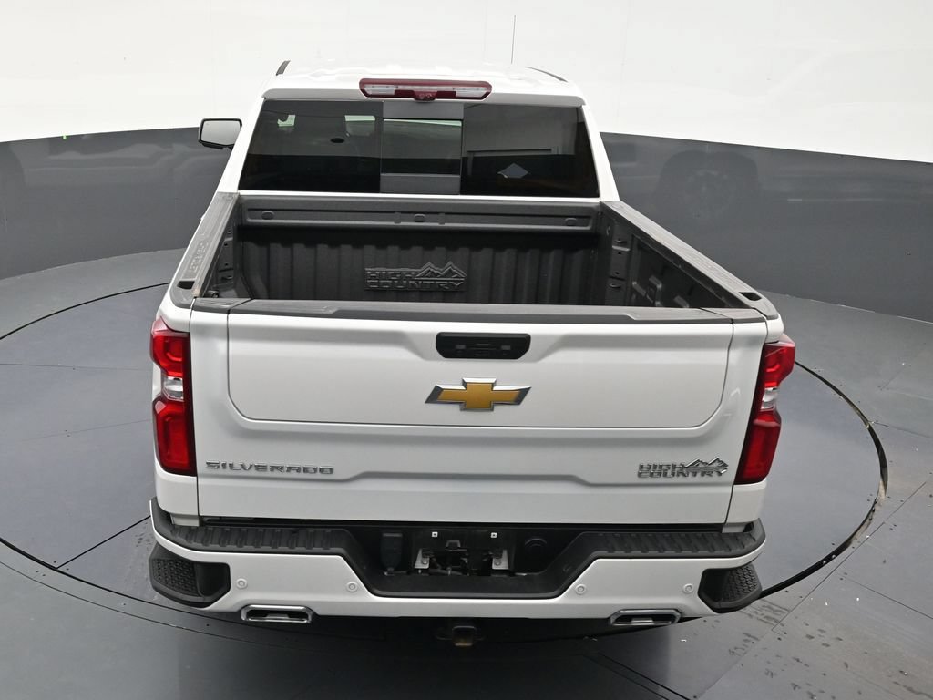 Used 2024 Chevrolet Silverado 1500 High Country w/ Technology Package RWD image 15