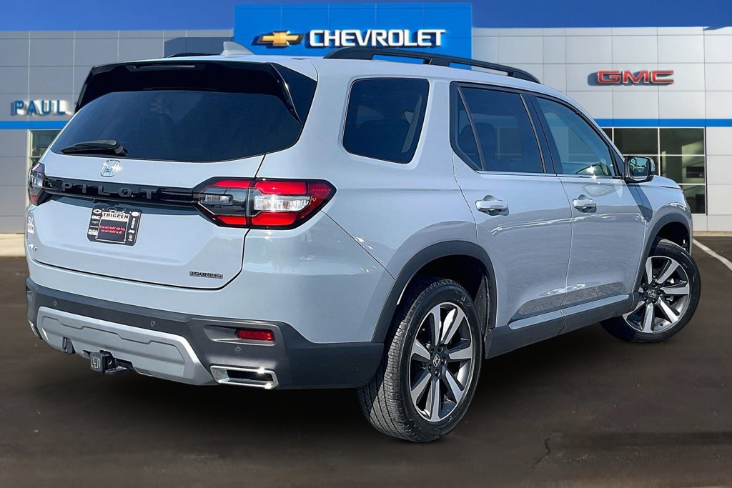 Used 2025 Honda Pilot Touring image 6