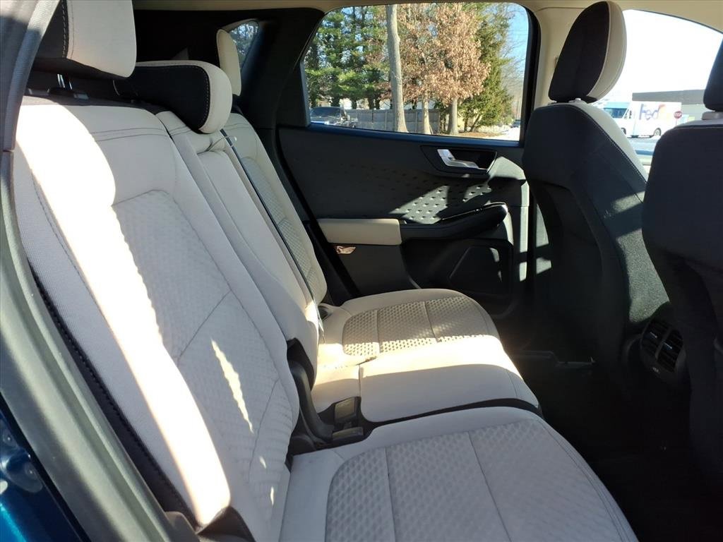 Certified 2020 Ford Escape SE image 11