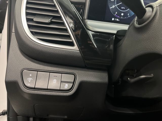 Certified 2024 Kia Seltos S image 19