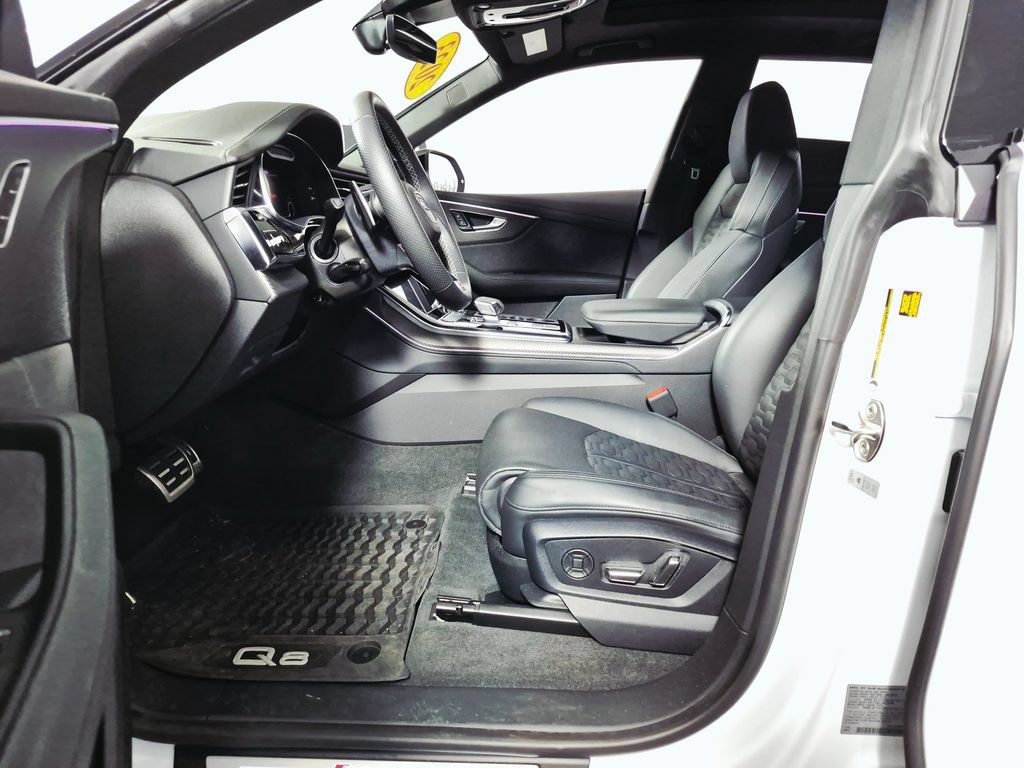 Used 2023 Audi RS Q8 AWD/4WD image 9