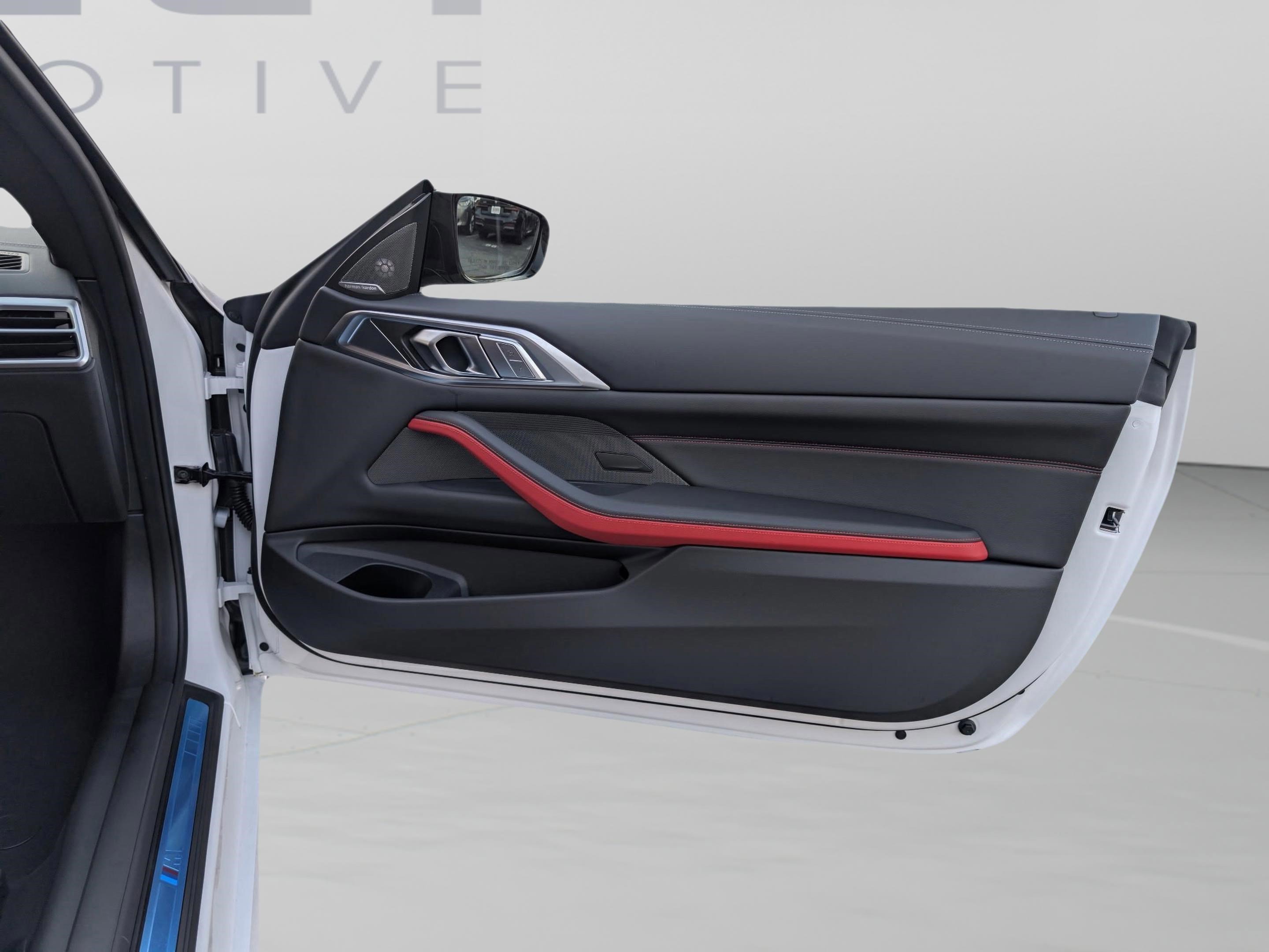 Used 2026 BMW M440i Coupe RWD image 25
