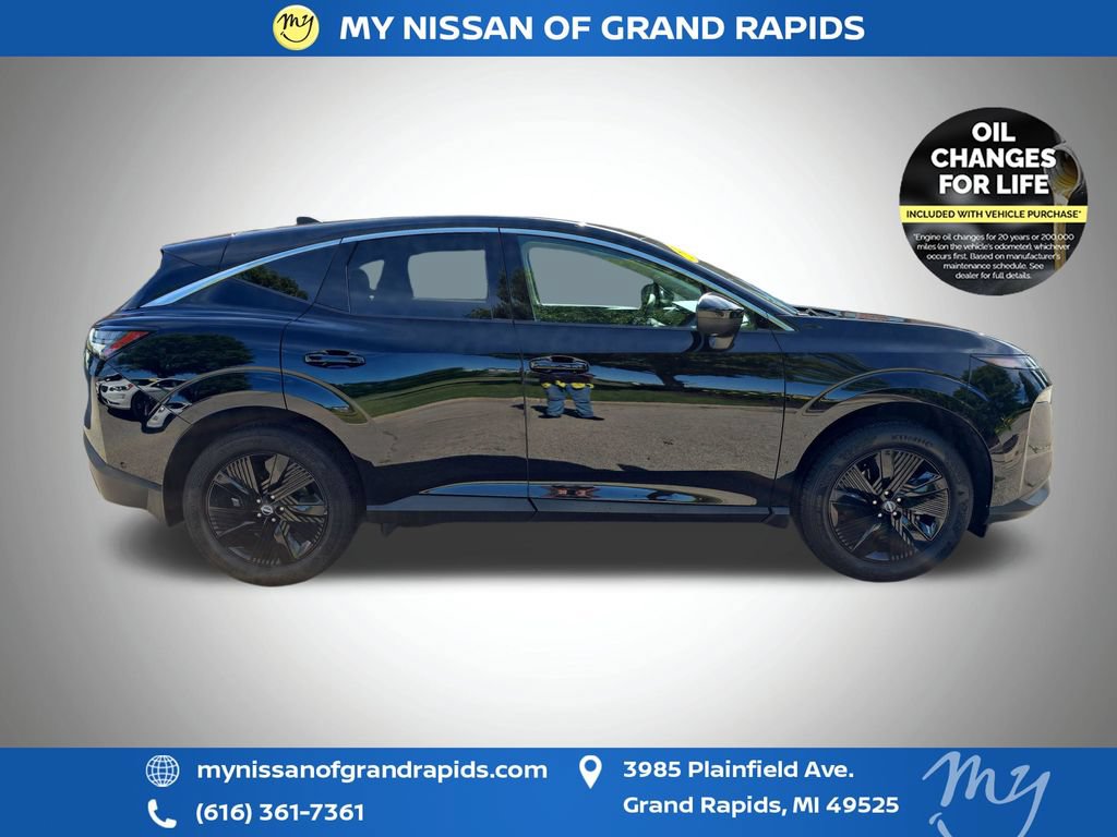 Used 2025 Nissan Murano SV AWD/4WD image 9