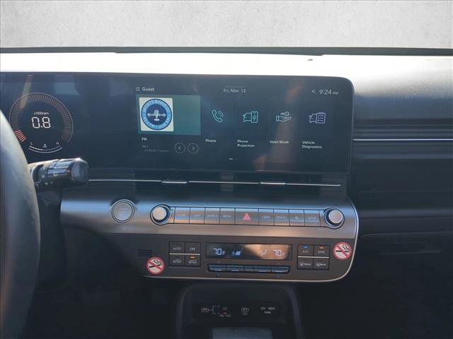 Used 2025 Hyundai Kona SEL image 13
