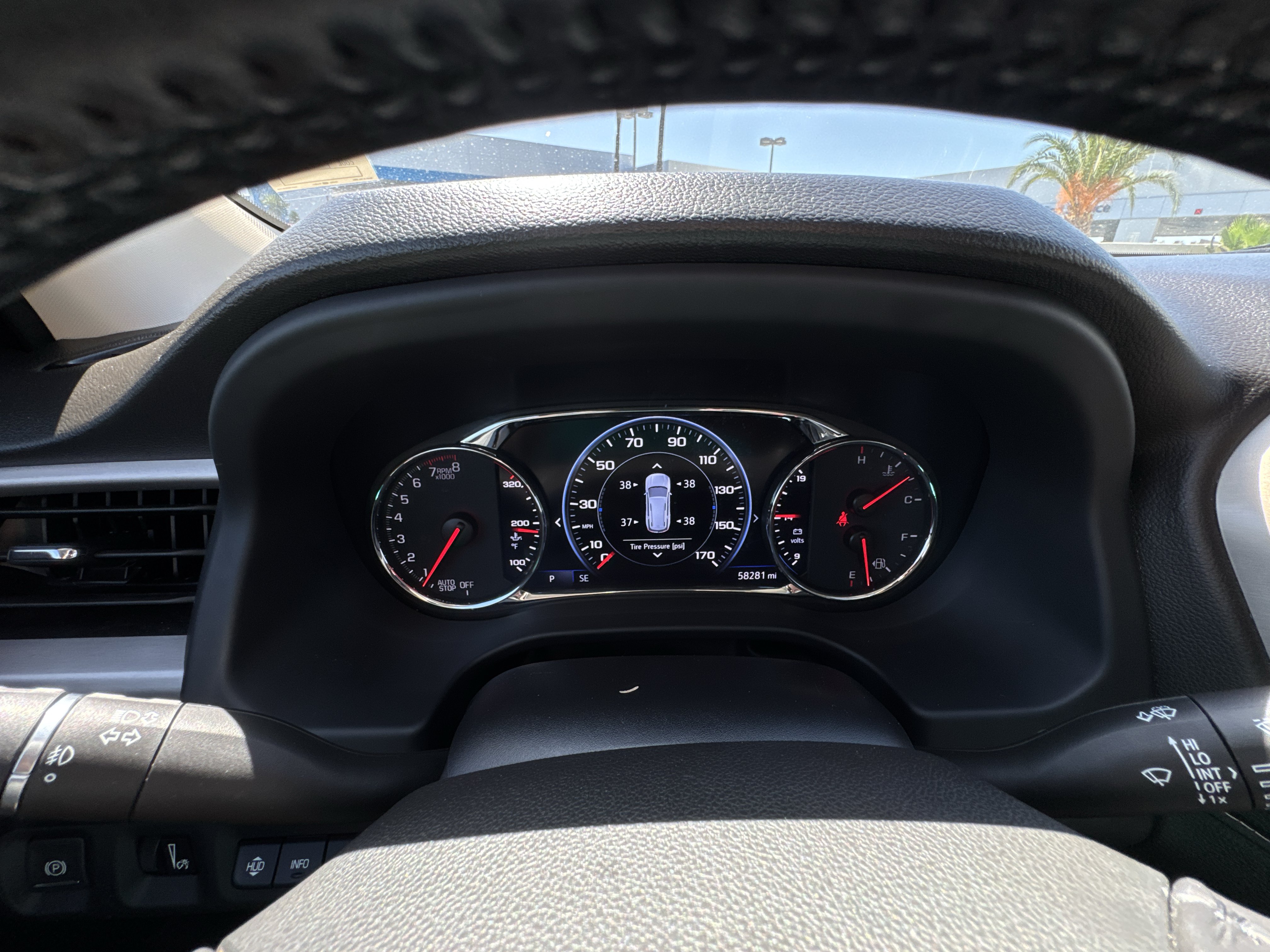 Used 2022 GMC Acadia Denali w/ Denali Ultimate Package FWD image 11