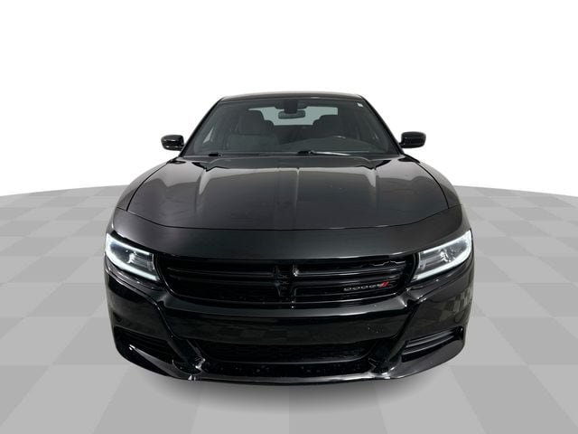 Used 2019 Dodge Charger SXT RWD image 3