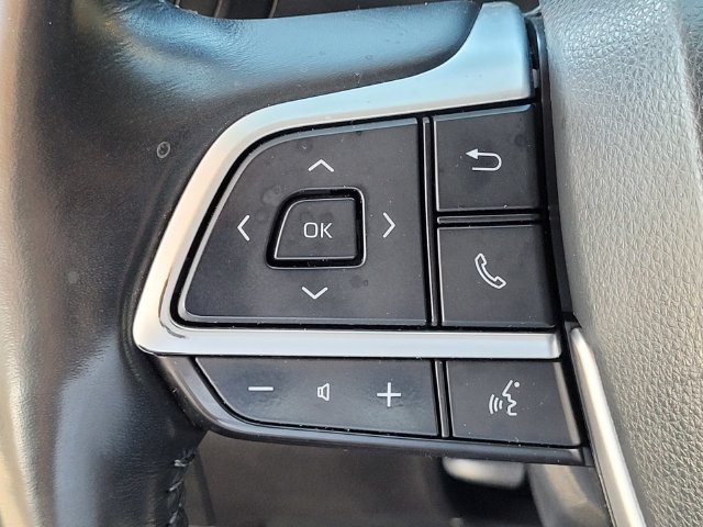 Used 2023 Toyota Highlander Limited AWD/4WD image 29