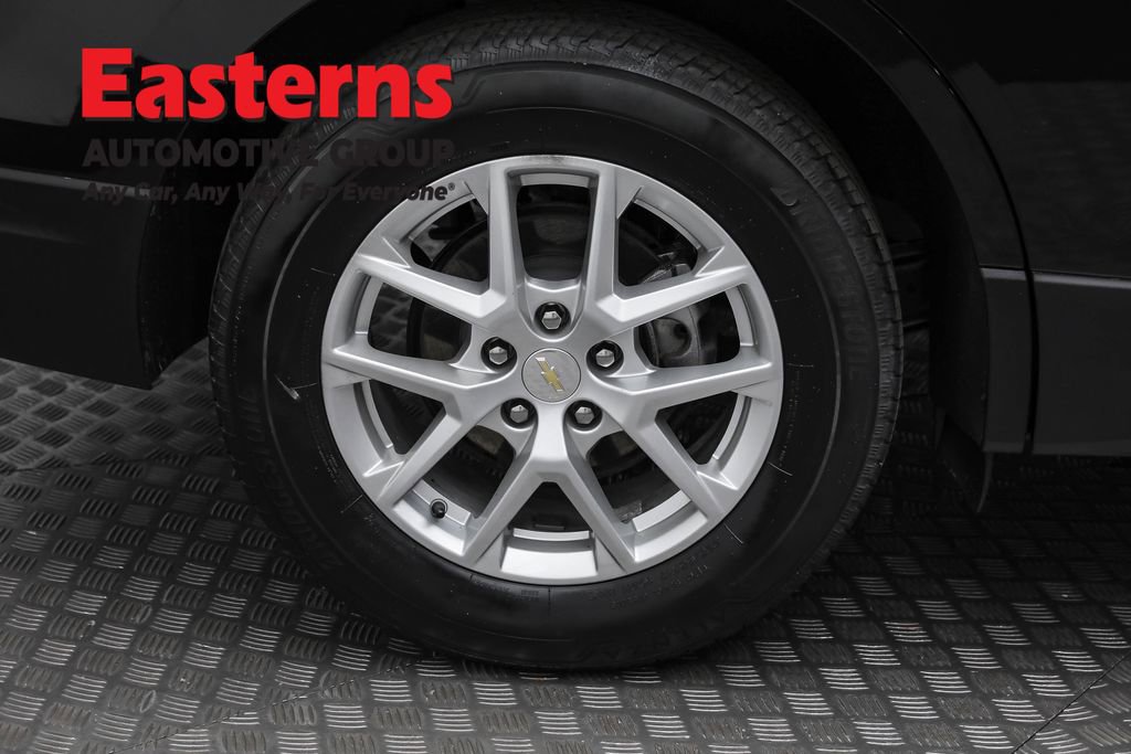 Used 2023 Chevrolet Equinox LT image 30