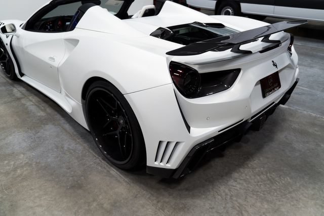 Used 2017 Ferrari 488 Spider RWD image 19