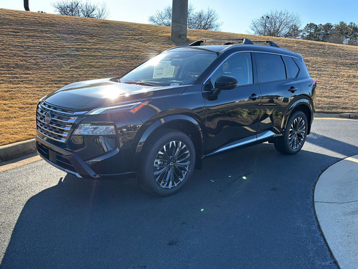 New 2026 Nissan Rogue Platinum w/ Platinum Premium Package image 1