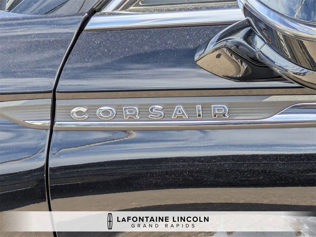 Used 2023 Lincoln Corsair Reserve w/ Equipment Group 202A image 10
