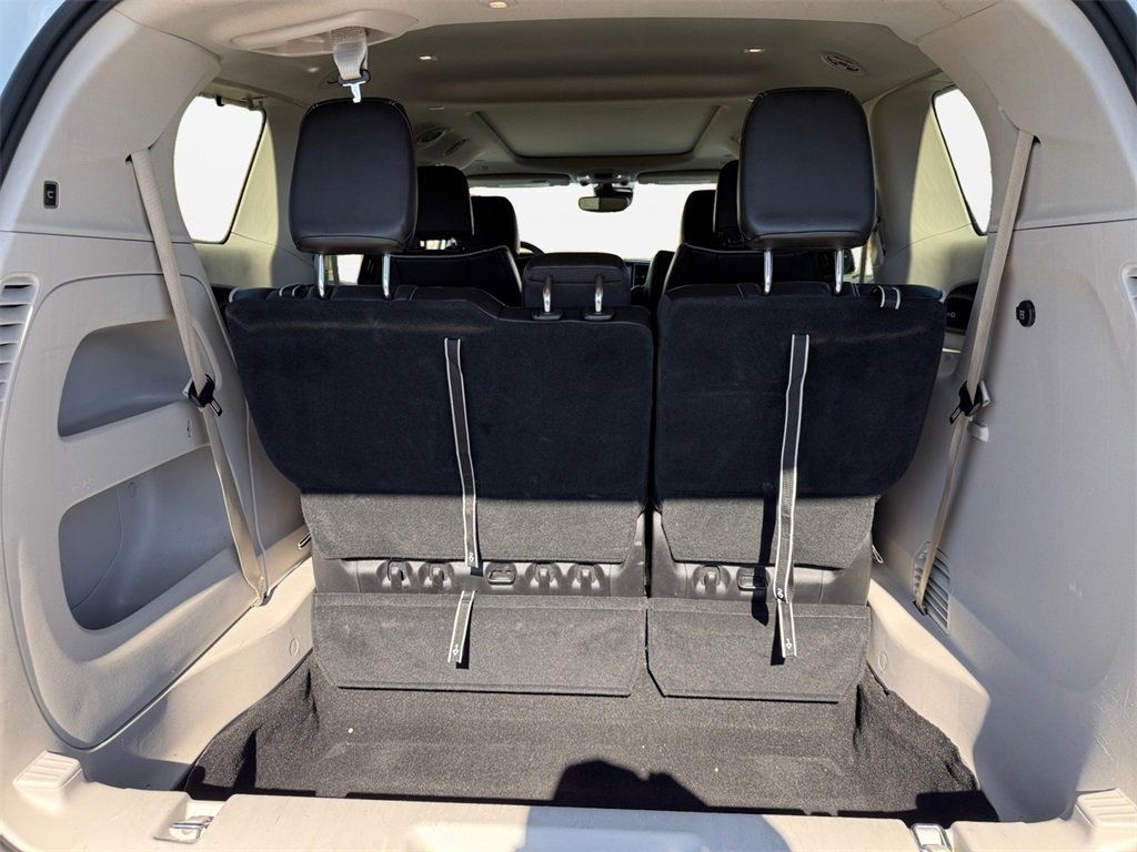 Certified 2023 Chrysler Pacifica Limited image 21