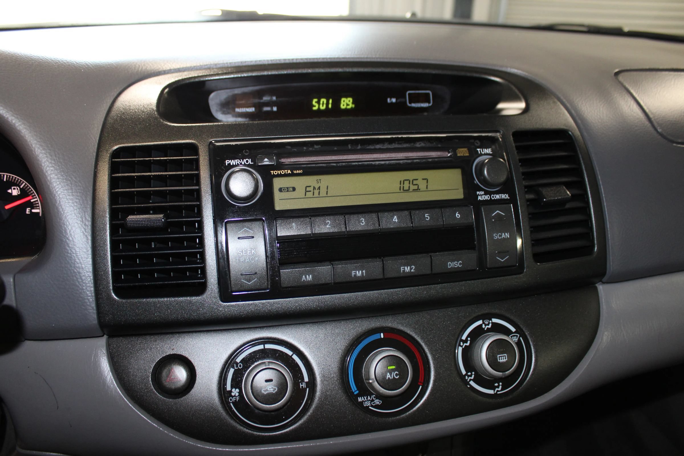 Used 2006 Toyota Camry LE FWD image 15