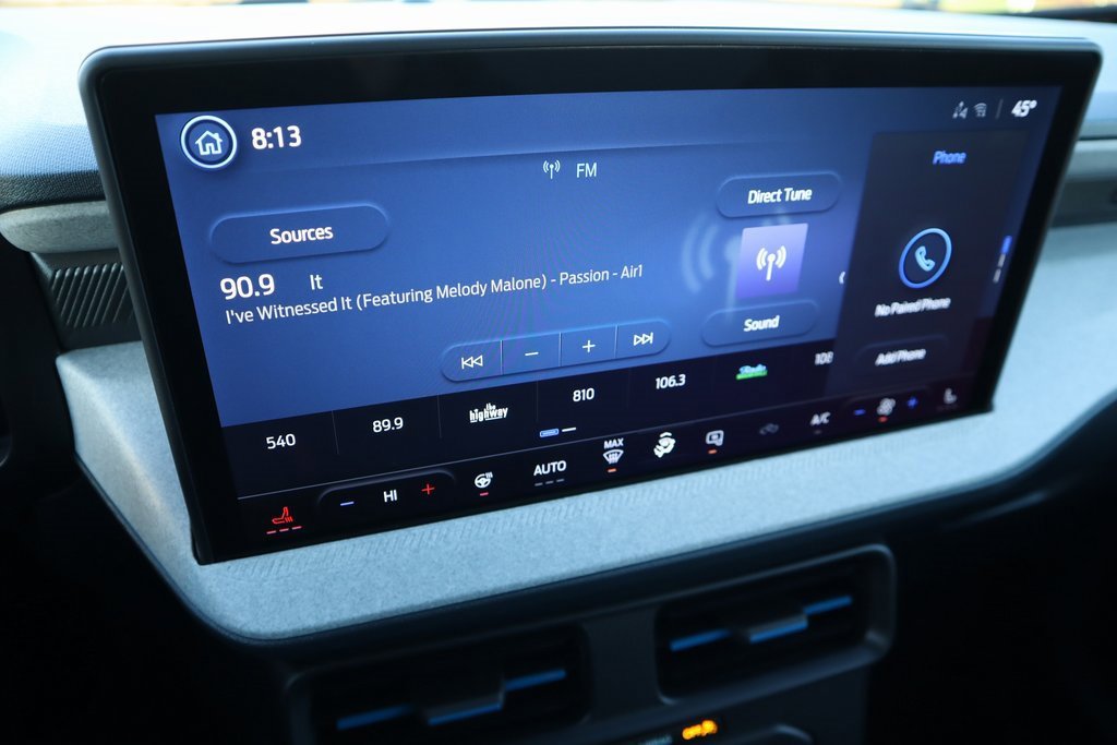 New 2026 Ford Maverick XLT w/ XLT Luxury Package image 5