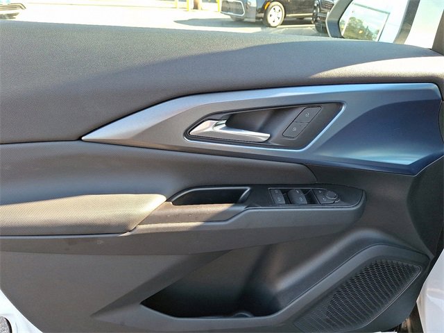 Used 2024 Chevrolet Equinox EV LT image 12