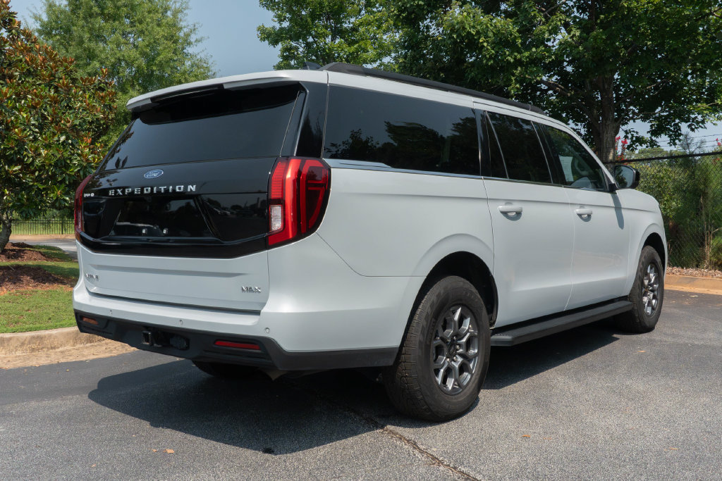 Used 2025 Ford Expedition Max Active RWD image 18