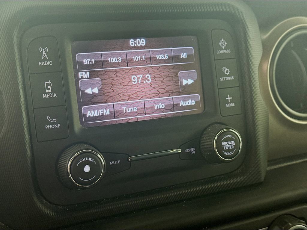 Used 2020 Jeep Wrangler Unlimited Sport S image 14