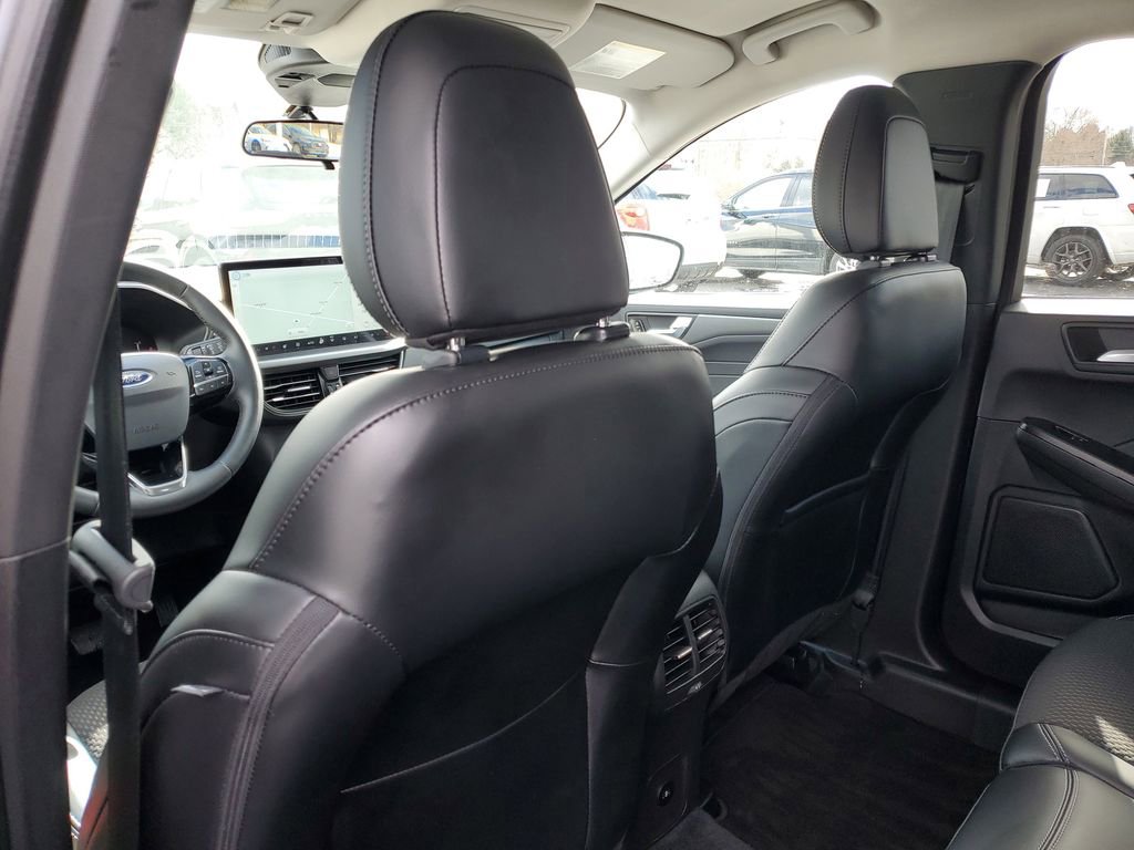 Used 2024 Ford Escape SE image 30
