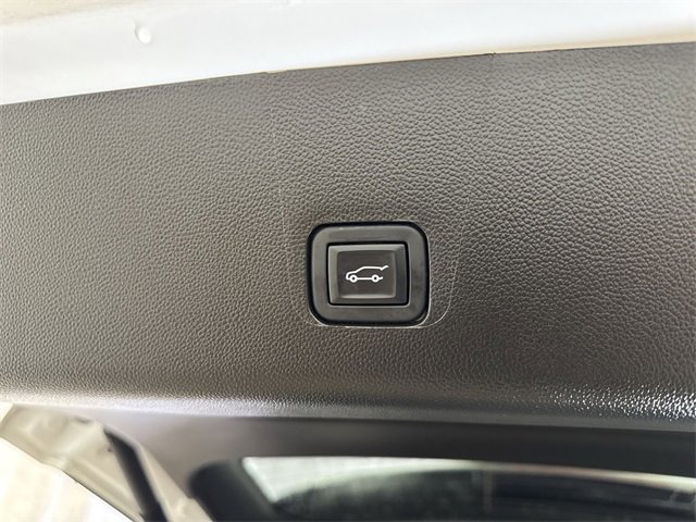 Certified 2022 Chevrolet Traverse RS image 30