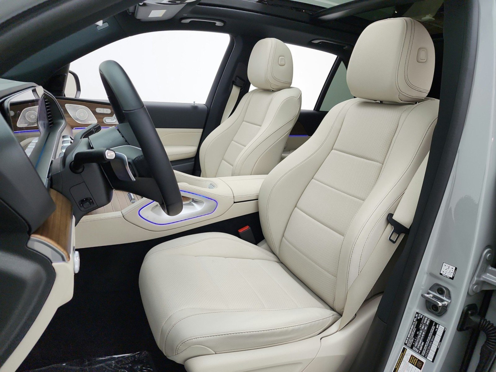 Certified 2025 Mercedes-Benz GLE 450e 4MATIC image 15