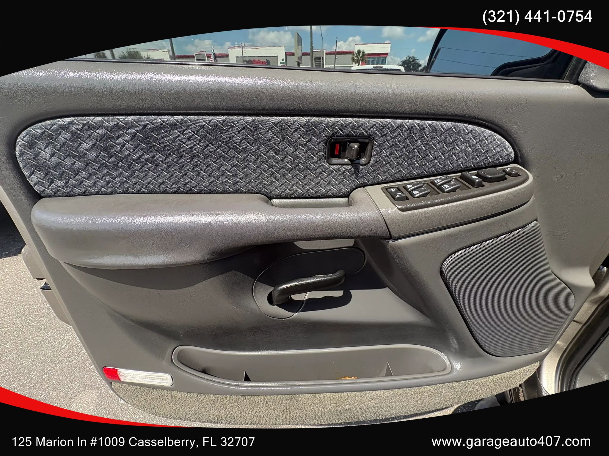 Used 2003 Chevrolet Avalanche 4x4 w/ Suspension Package, Off-Road image 10