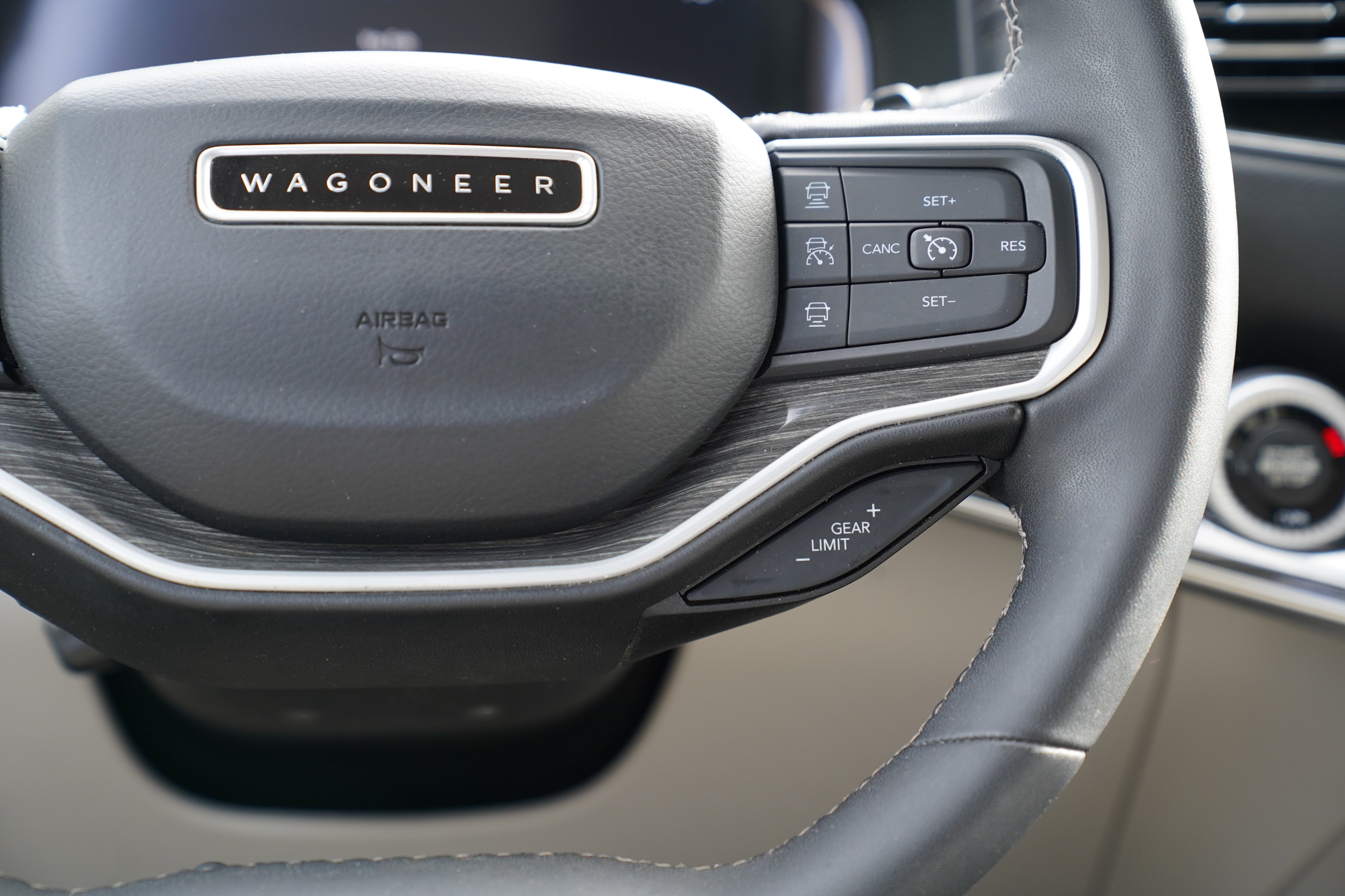 Used 2022 Jeep Wagoneer Series II AWD/4WD image 21