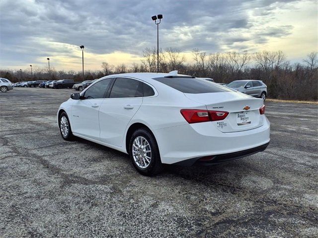 Used 2018 Chevrolet Malibu LS image 27