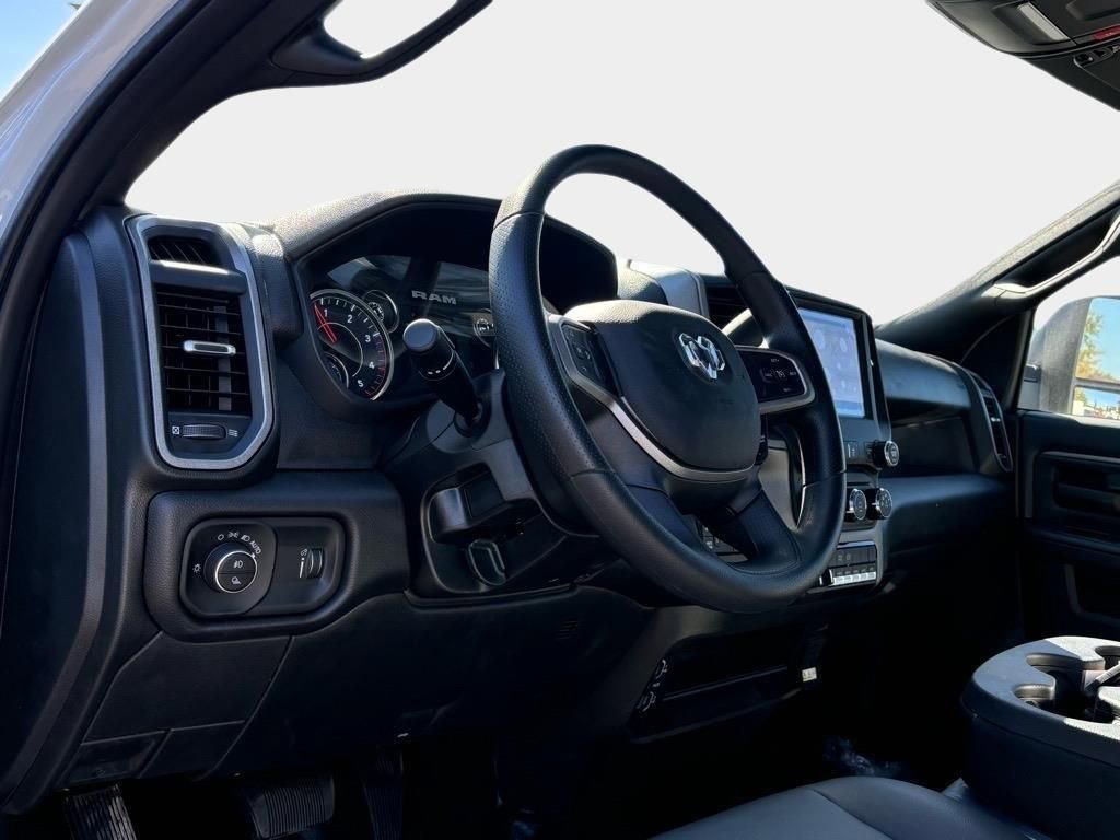 New 2024 RAM 5500 Tradesman image 17