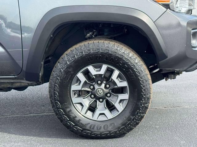 Used 2023 Toyota Tacoma TRD Off-Road image 7