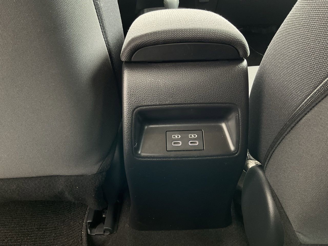 Used 2025 Toyota Corolla LE image 16