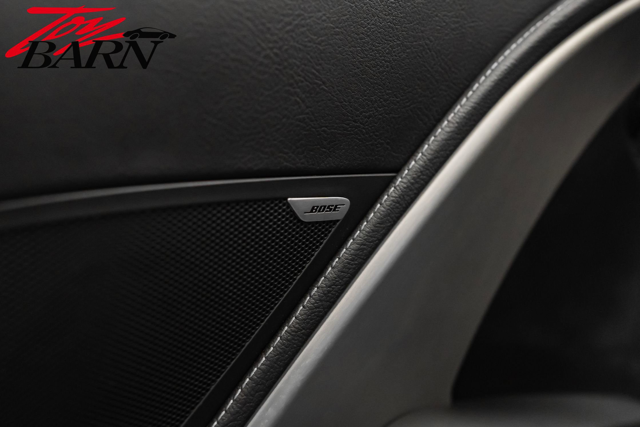 Used 2014 Chevrolet Corvette Z51 w/ 2LT Preferred Equipment Group image 30