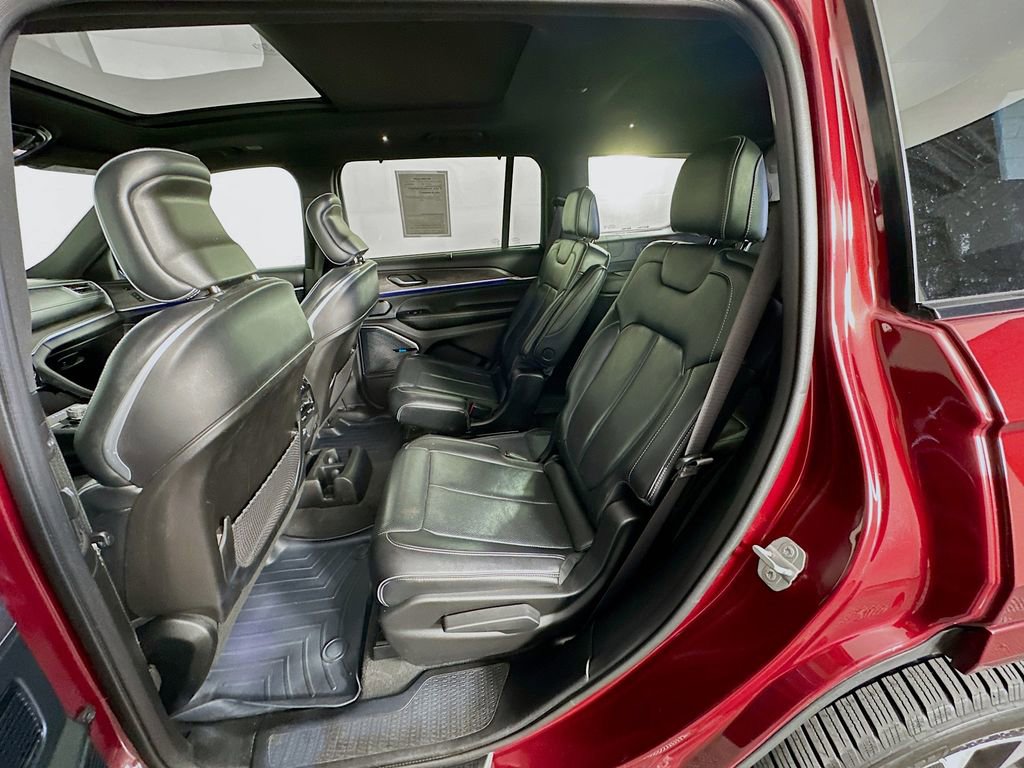 Used 2021 Jeep Grand Cherokee L Overland w/ Luxury Tech Group IV image 32