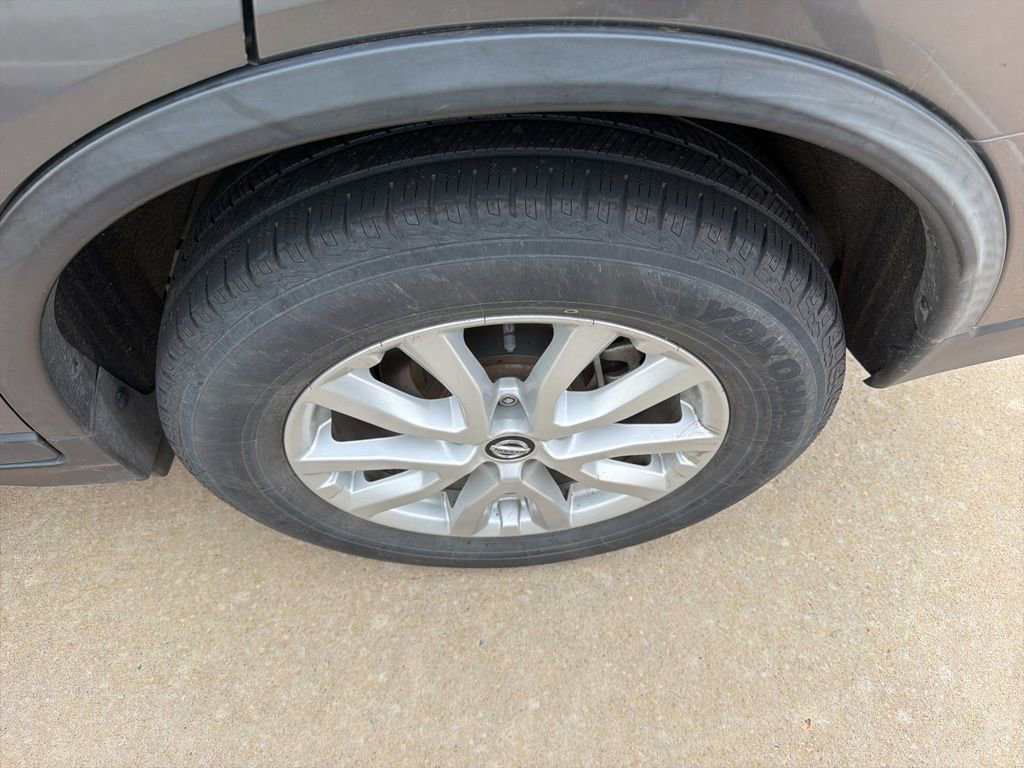 Used 2020 Nissan Rogue SV image 7