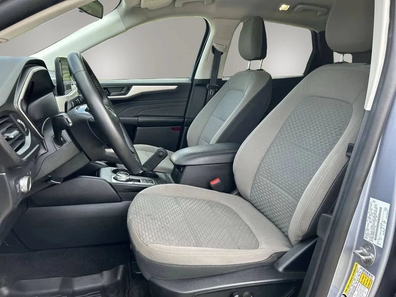 Used 2022 Ford Escape SE w/ Convenience Package AWD/4WD image 9