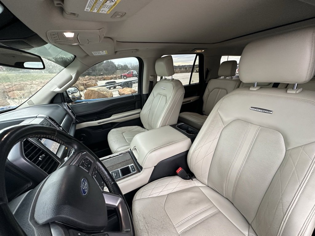 Used 2019 Ford Expedition Platinum image 16