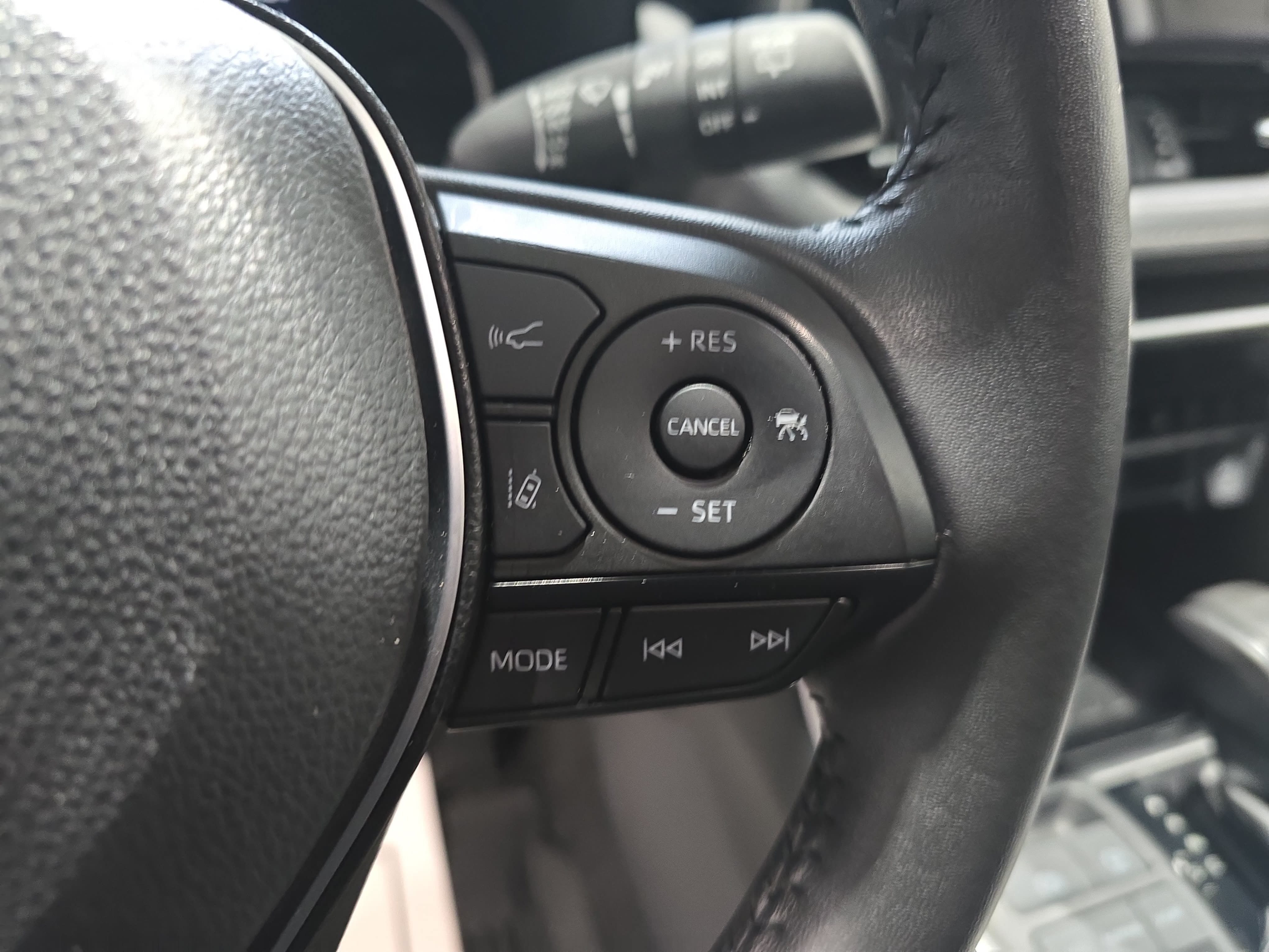 Used 2024 Toyota RAV4 XLE Premium FWD image 18
