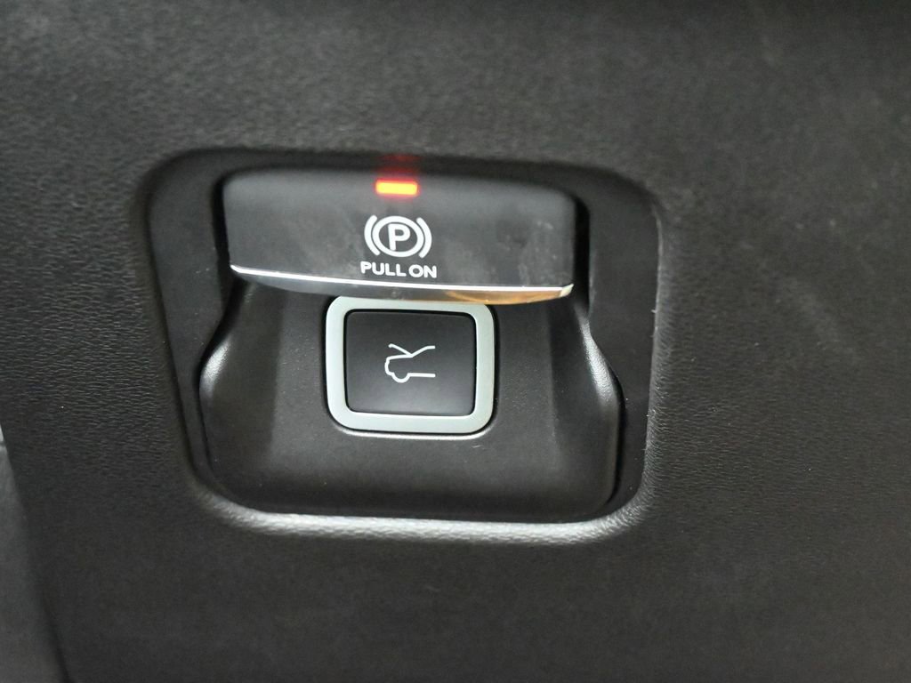 New 2026 Jeep Cherokee Laredo image 18