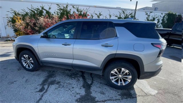 Used 2025 Chevrolet Equinox LT image 7