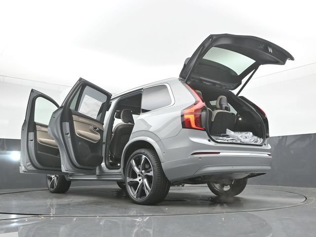 New 2026 Volvo XC90 B5 Plus w/ Protection Package Premier AWD/4WD image 56