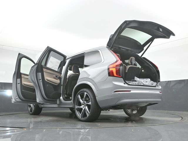 New 2026 Volvo XC90 B5 Plus w/ Protection Package Premier image 56