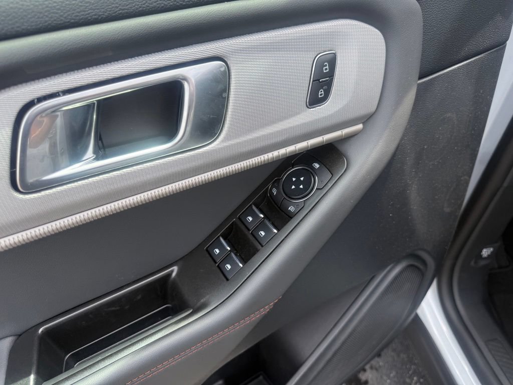 New 2026 Ford Explorer Active w/ Active Comfort Package AWD/4WD image 14