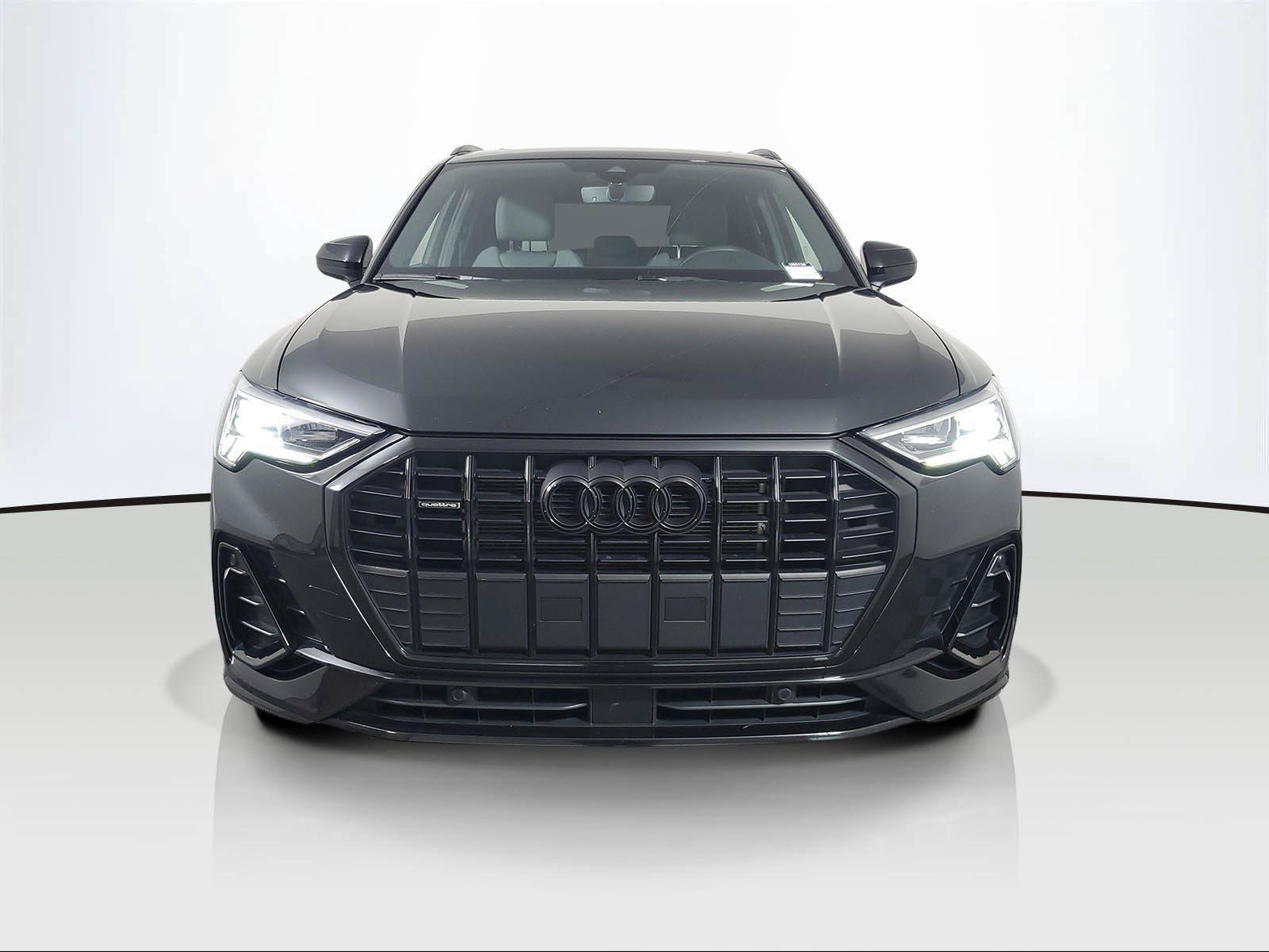 Used 2025 Audi Q3 2.0T Premium w/ Convenience Package AWD/4WD image 2