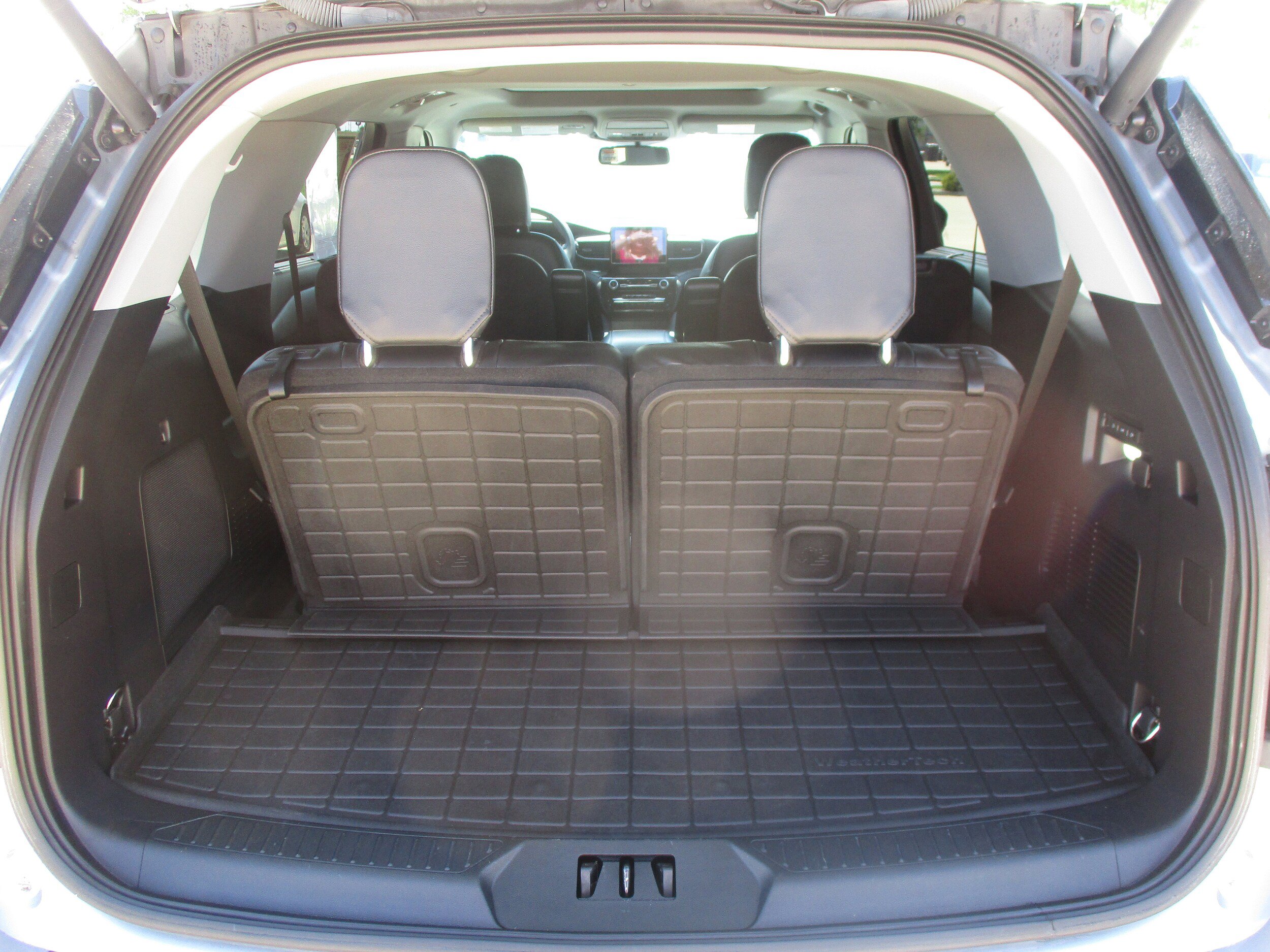 Used 2022 Ford Explorer Limited w/ Hybrid Equipment Group 310A AWD/4WD image 44