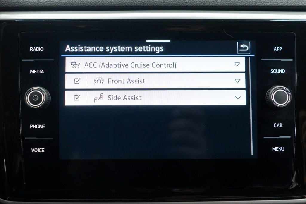 Used 2023 Volkswagen Atlas Cross Sport SE w/ Black Wheel Package AWD/4WD image 25