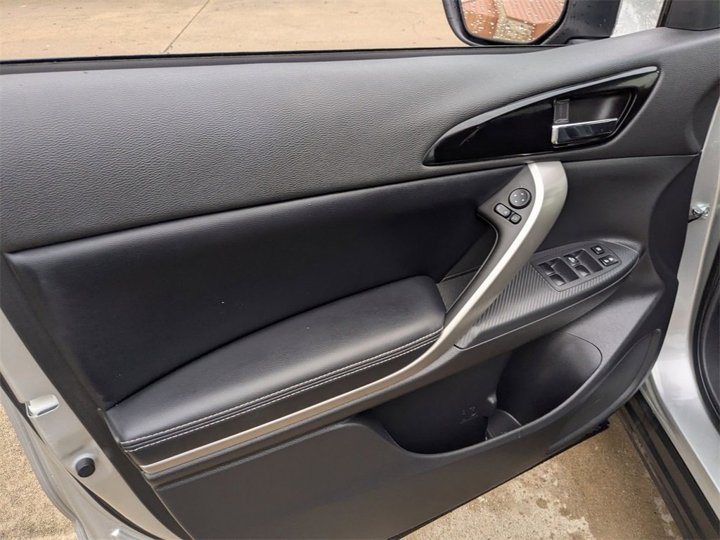 Used 2025 Mitsubishi Eclipse Cross SE image 13