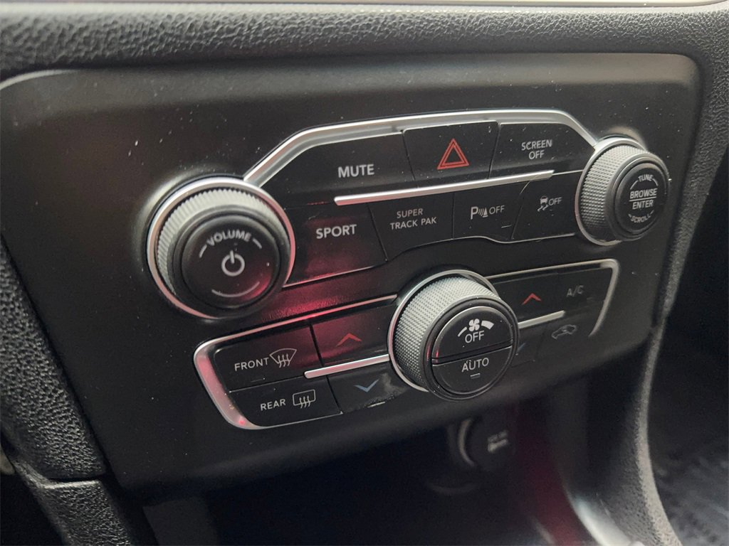 Used 2022 Dodge Charger R/T w/ Blacktop Package image 66