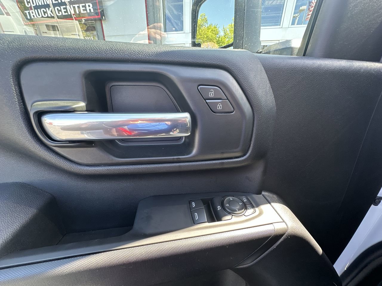 New 2025 GMC Sierra 2500 Pro w/ Convenience Package image 13