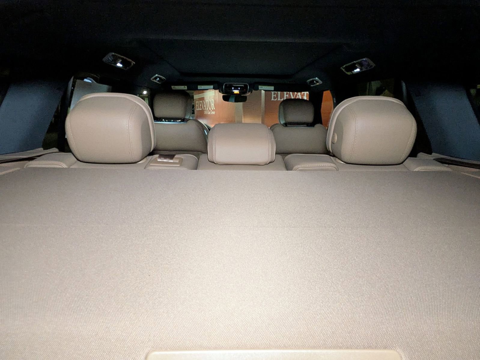 New 2025 Land Rover Range Rover SE image 18