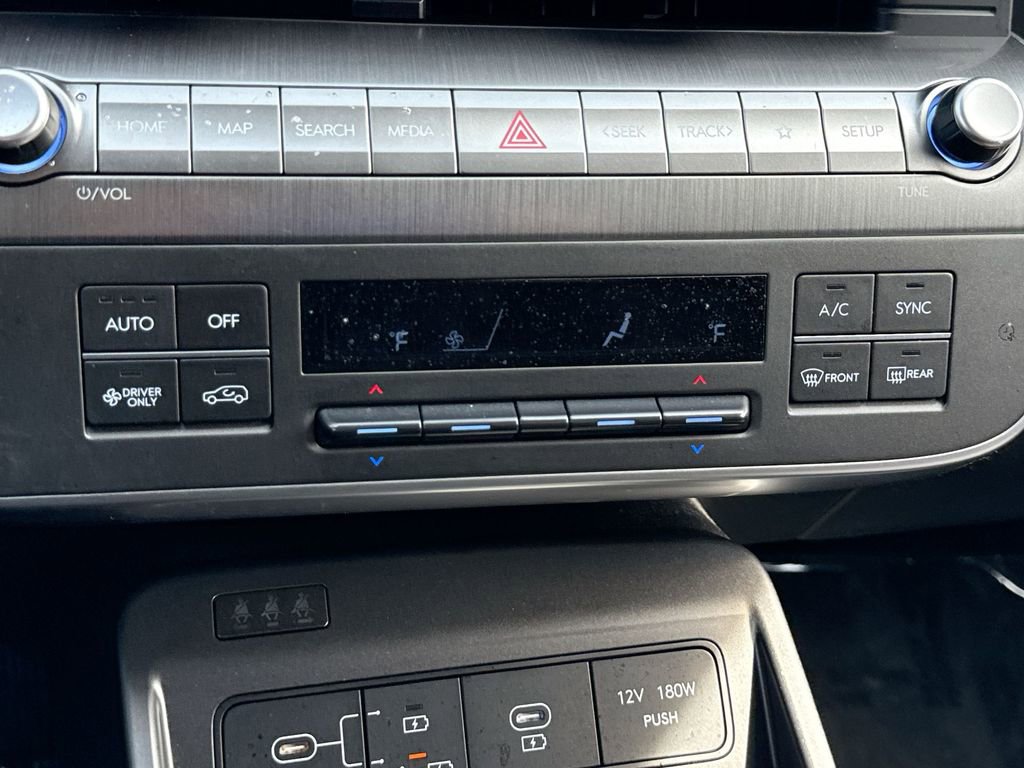 Used 2025 Hyundai Kona SEL image 16