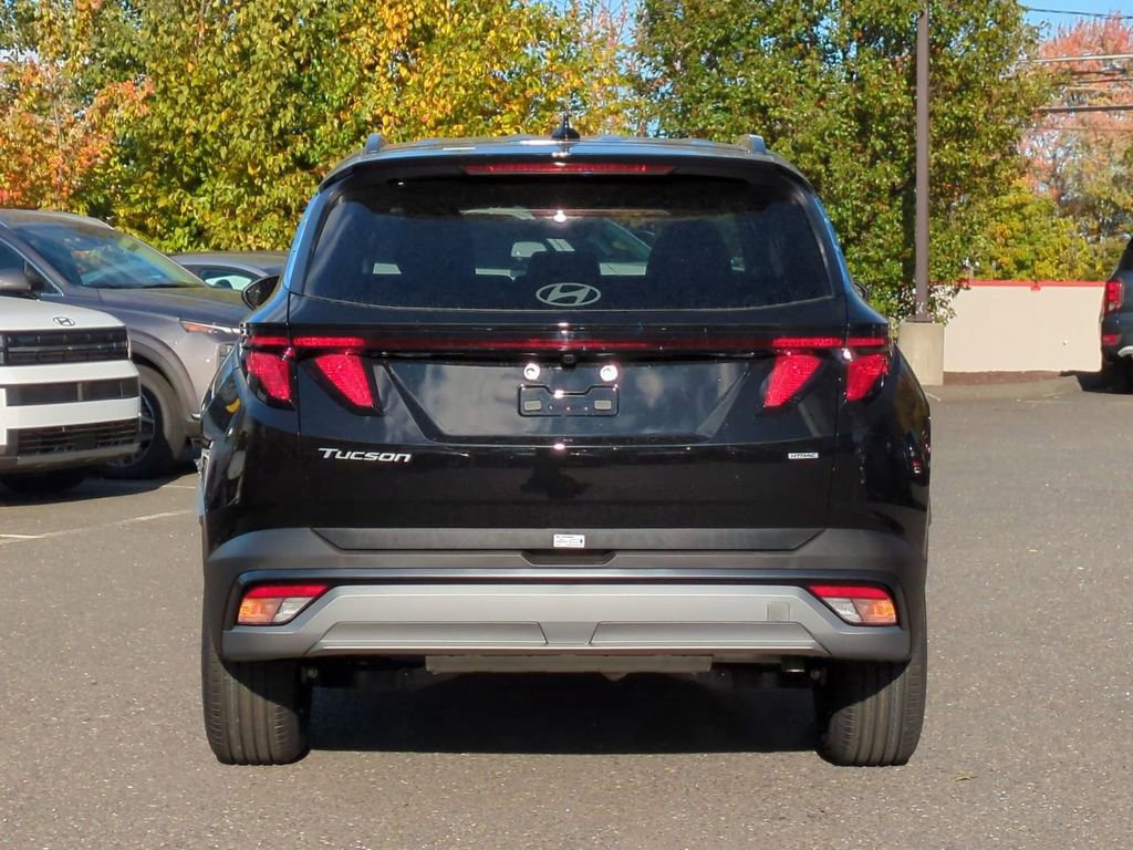 Certified 2025 Hyundai Tucson SEL AWD/4WD image 4